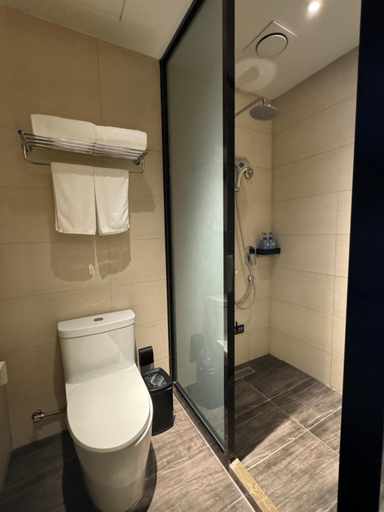 Bathroom 3, Hanting Hotel Nanjing Liuhe Xiongzhou Metro Station, Nanjing