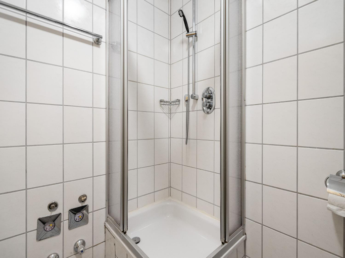 Bathroom 3, Apartment in Bruchhausen mit Terrasse, Olpe