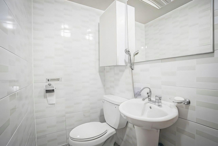 Bathroom, Hanok Story Guesthouse, Jeonju