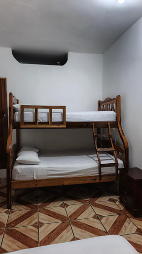 5, Hostal Fragata Puerto Lopez, Puerto López