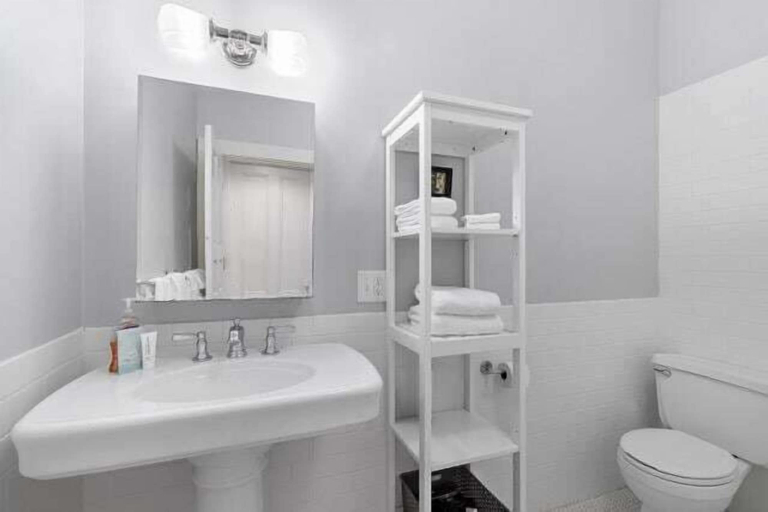 Bathroom 3, Rockland Central Loft, Heart of Downtown, Knox