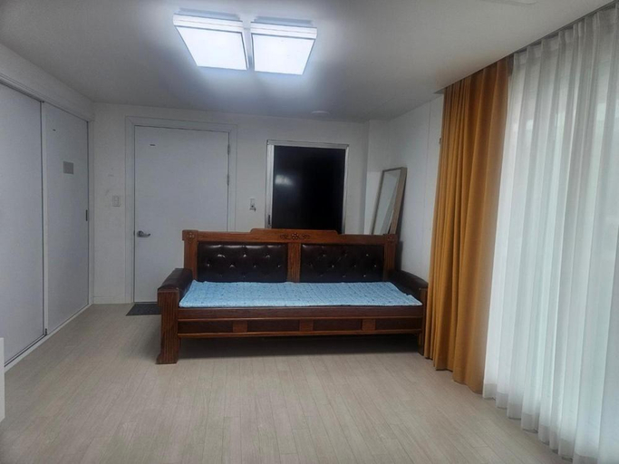 Bedroom 1, Namyangju Pension, Hwaseong