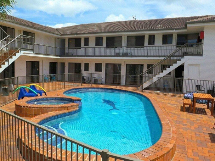 Sport & Beauty 5, Gold Coast Inn, Gold Coast