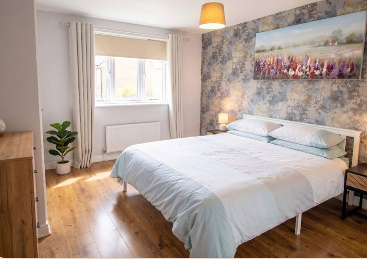 Bedroom 2, 3 Bed Detached - 3 Bathrooms - Parking - Quiet, Doncaster