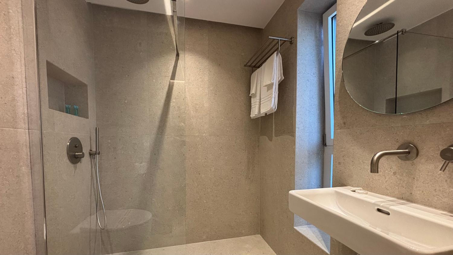 Bathroom 3, Hanioti Hotel, Central Macedonia