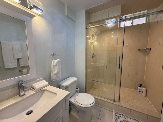 Bathroom 3, Entire Privatesuite Separate Entrance Free Parking, York