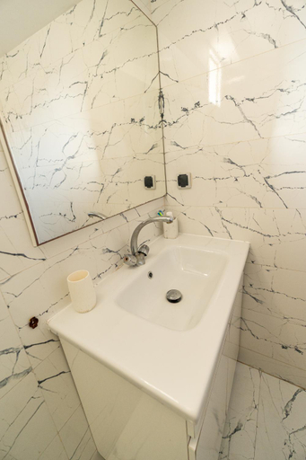Bathroom 4, Waves Hunter Surf House - Anza, Agadir-Ida ou Tanane