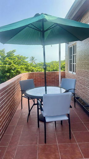 Terrace/patio, Charming 3-bedroom Apartment Near Puerto Plata's Malecon, San Felipe de Puerto Plata