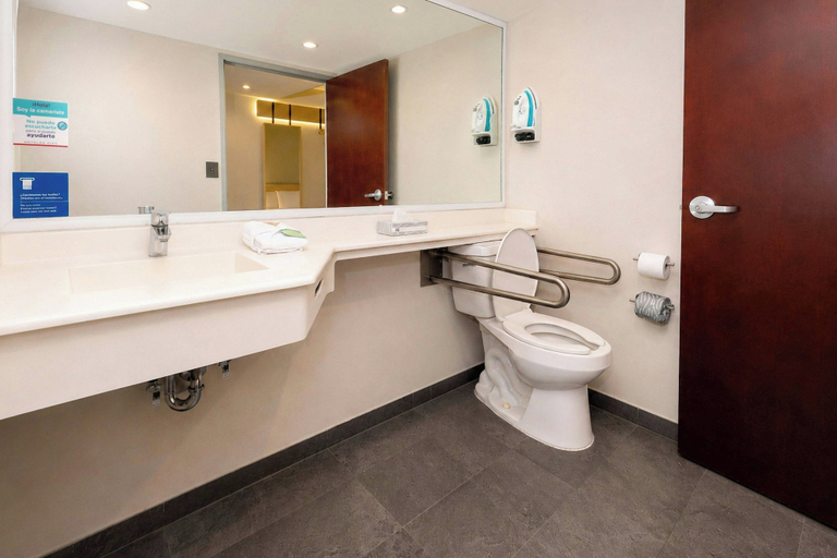 Bathroom 4, City Express By Marriott Saltillo Norte, Saltillo