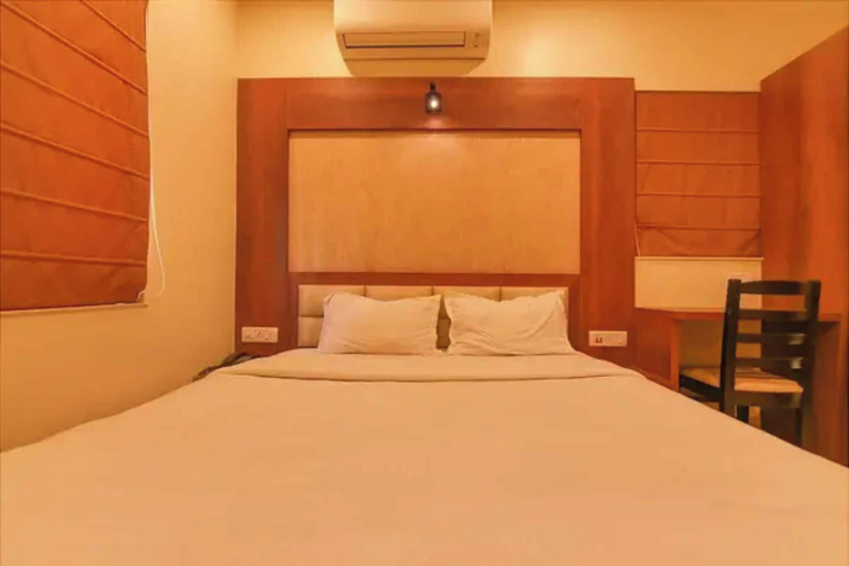 Room 3, Via Dream Plaza, North 24 Parganas