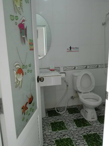 Bathroom 3, Downhill Resort, Si Satchanalai