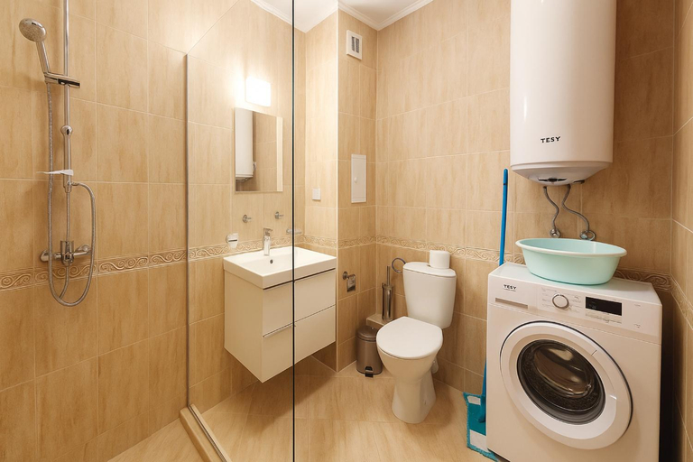 Bathroom 3, Poseidon Nessebar Private Apartment, Nesebar