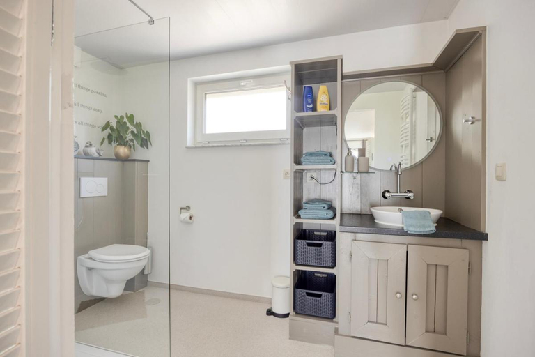 Bathroom 3, B&B Cosiness, Antwerpen