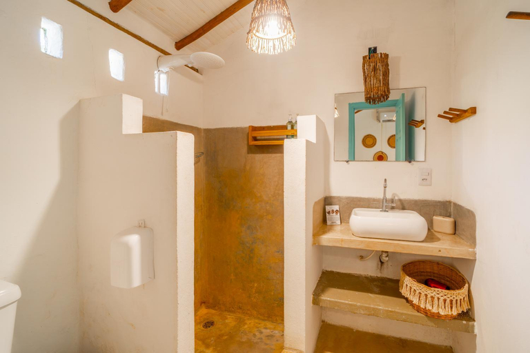 Bathroom, Pousada do Rio Caraiva, Porto Seguro
