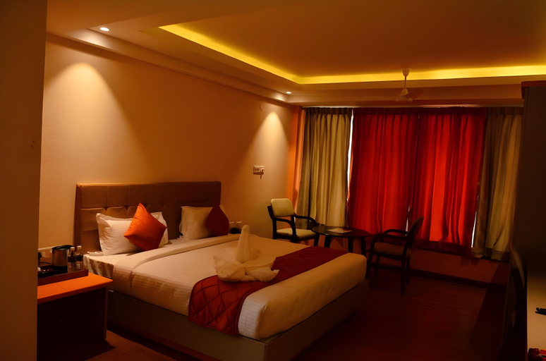 Bedroom 3, Grand Signature Hotel & spa, Salem