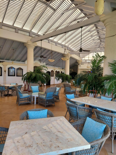 Food & Drinks 5, Wild Cane Ridge 2 by Island Villas