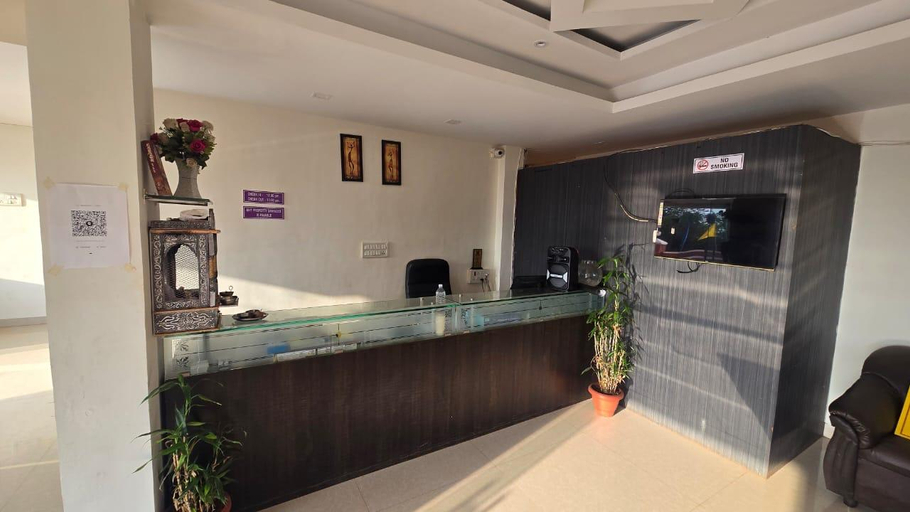 Others 5, Hotel Riveria, Satara