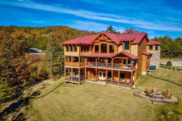 Exterior 4, Summit Castle, Sevier