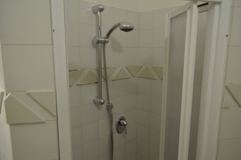 Bathroom 5, cosy house, Florence