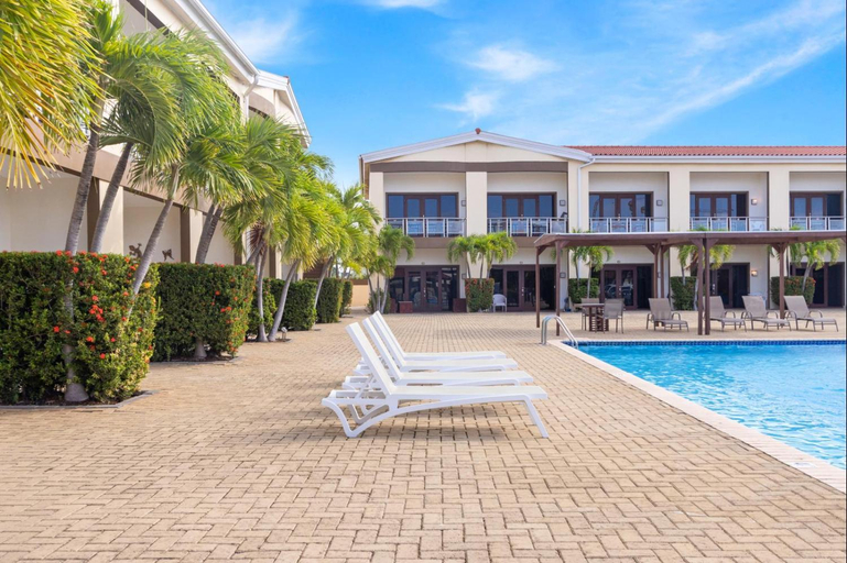 Sport & Beauty, Eagle Beach Cozy Condo