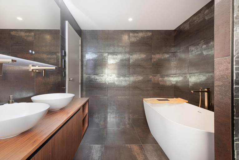 Bathroom 3, Luxurious And Modern Family Home, Málaga