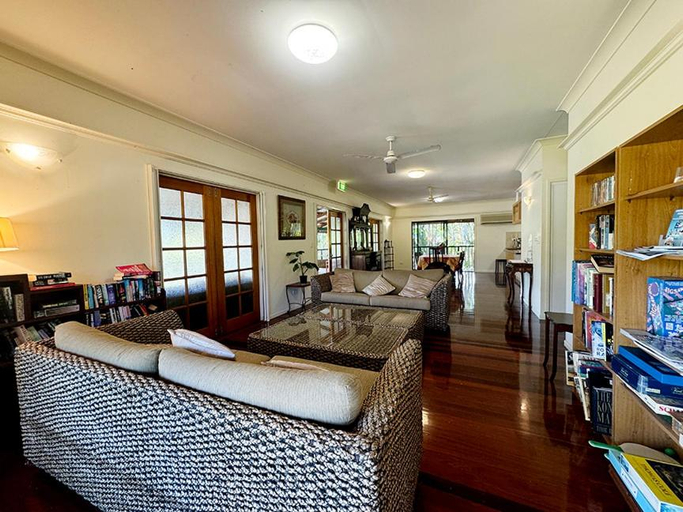 Food & Drinks 5, True North B&B, Magnetic Island