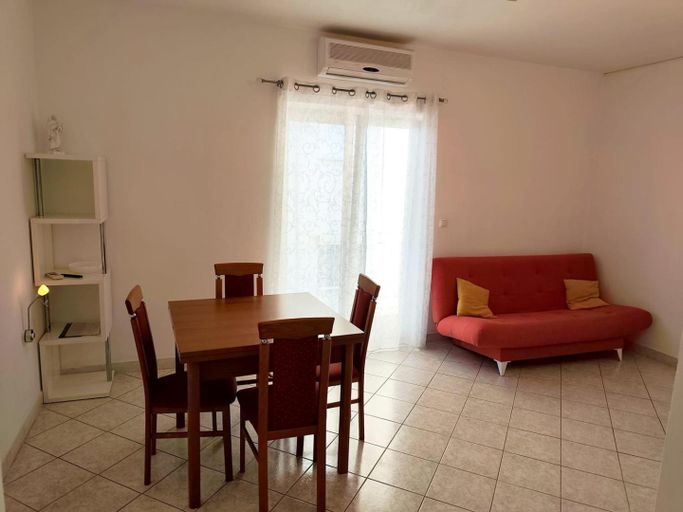 Others 4, Apartment Mila, Primošten