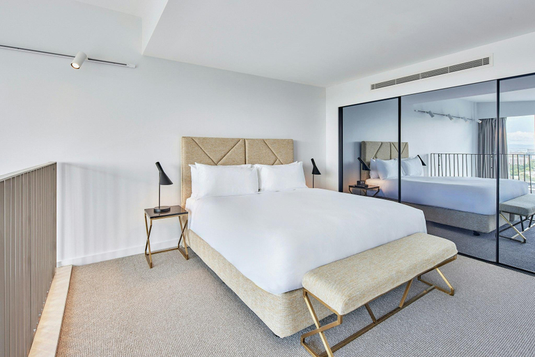 Bedroom 3, Meriton Suites Allara Street Canberra, Canberra