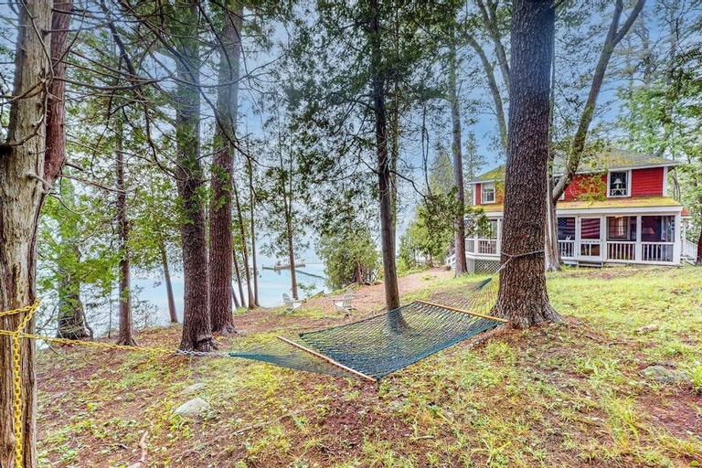 Exterior 3, Cozy, Waterfront Cabin-style Gem With Private Dock and Lovely Views, Sagadahoc