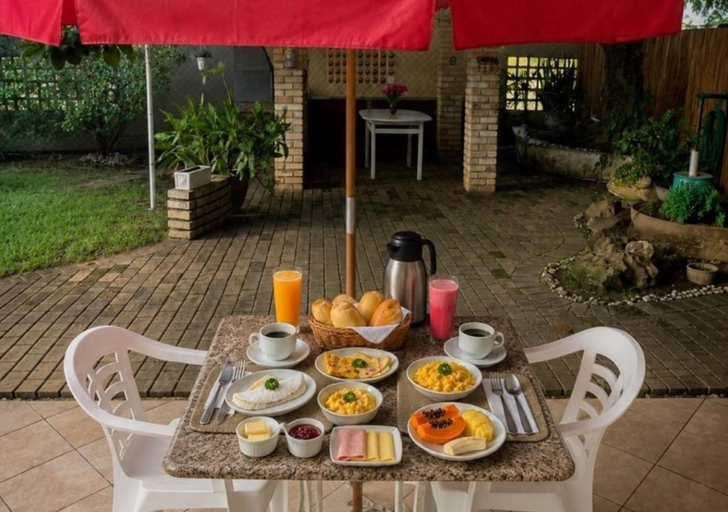 Food & Drinks, KaJu Hospedaria, Salvador