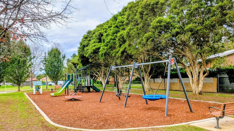 Family & Kids 2, 2 bedroom apartment with Garden views in Sydney, Sydney
