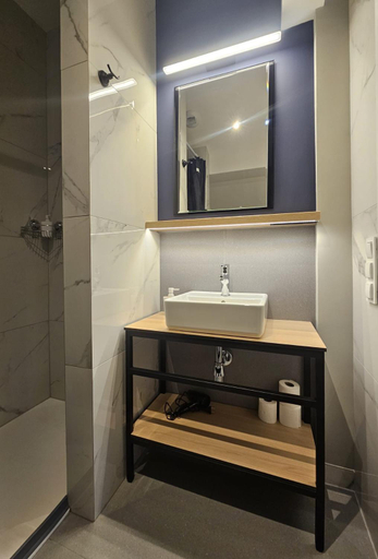 Bathroom 3, Villa Evmerol, Środa Śląska