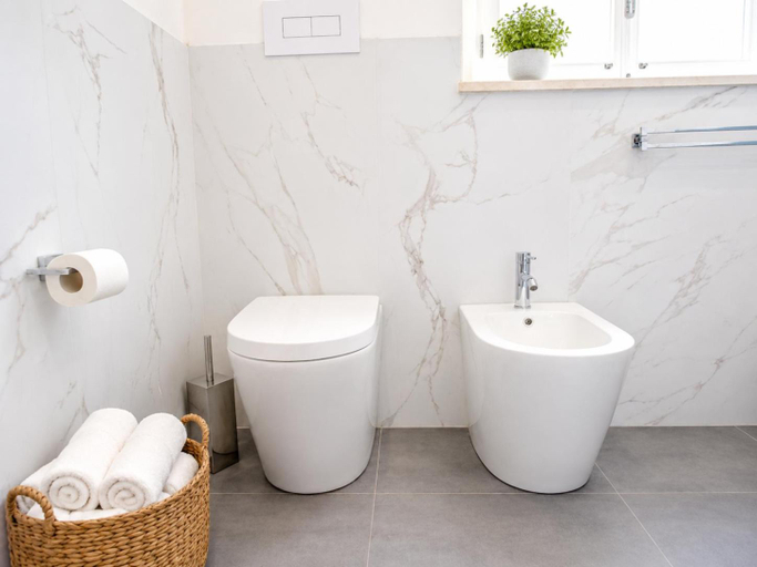 Bathroom 3, The Domes Apartment & Charme, Palermo