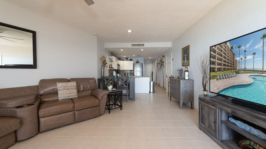 Living area 4, Enjoy This Beautiful 2br/2ba Condo by the Beach at the Sonoran Spa Resort, Puerto Peñasco