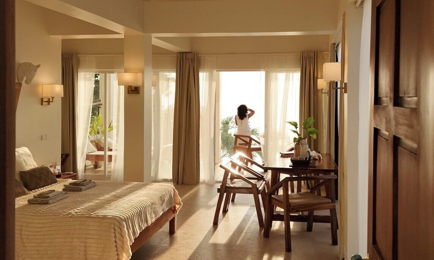 Room 5, Binucot Pearl Boutique Resort, Ferrol