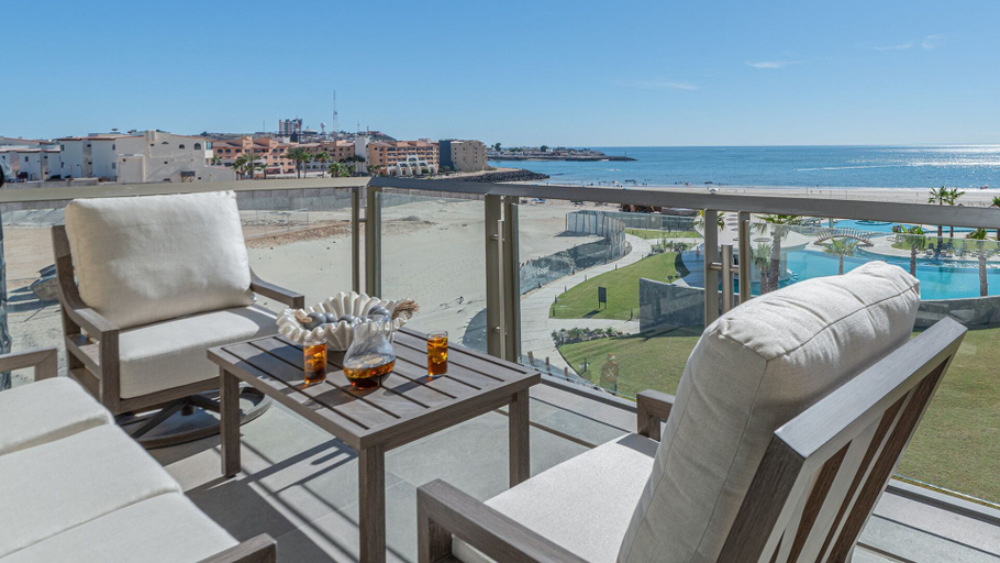View from room 5, Beachfront Paradise 4br/4ba Elegant Condo With Breathtaking Views, Puerto Peñasco