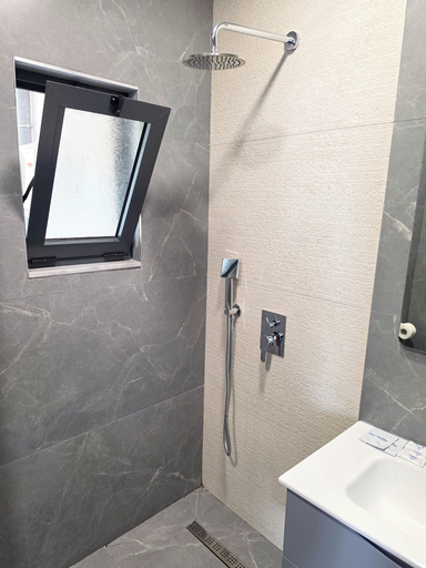 Bathroom 3, Azure Hotel Dhermi, Vlorës