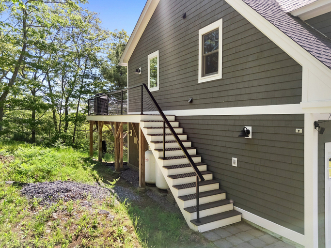 Exterior 5, Charming Coastal Cottage With Deck, Grill, Firepit, and Jetted tub, Lincoln