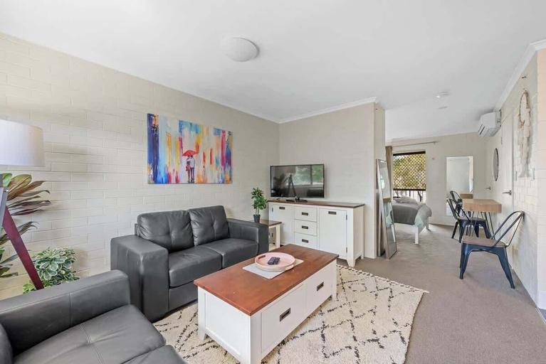 Interior 4, Hidden Away in New Farm ~ 1 Bed/1 Bath/1 Car, New Farm