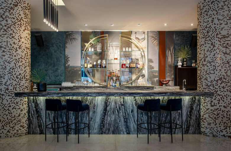 Food & Drinks 4, Opus Hotel, Greater Vancouver