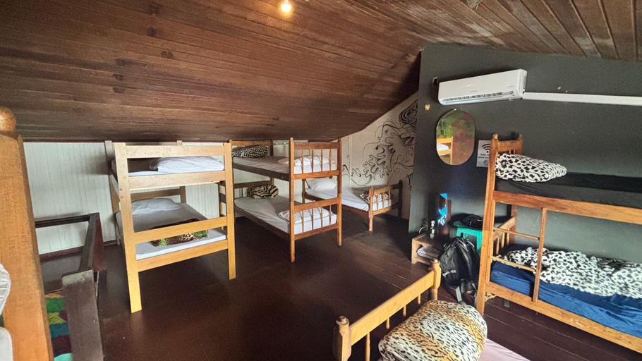 Others 5, Casa Lee Hostel, Parati