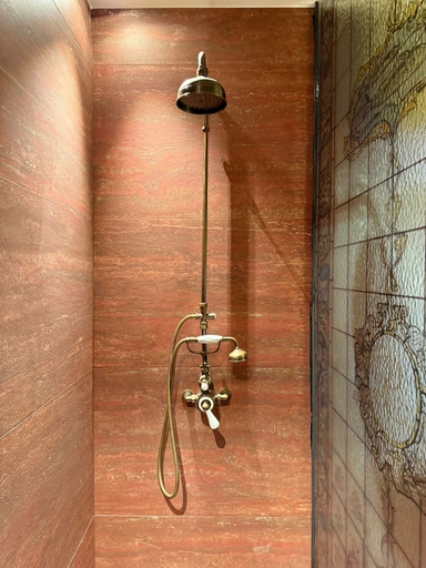 Bathroom 3, Hotel Cour st Georges, Oost-Vlaanderen
