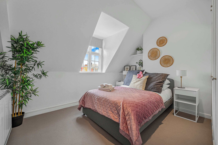 Room 5, Mortimer's Mood - Fitzrovia - by Frankie Says, London