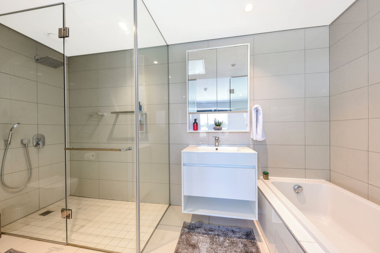 Bathroom 2, Park Central Residence, City of Johannesburg