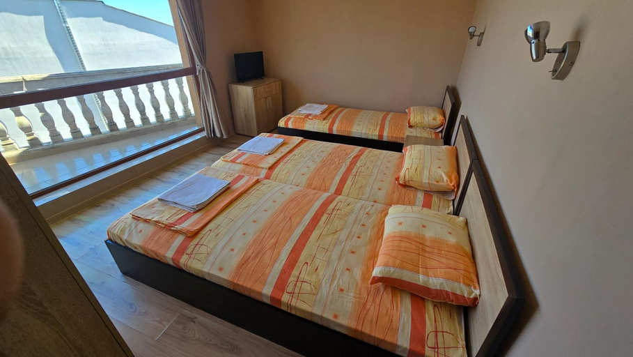 Bedroom 3, Stamopolu 5, Primorsko