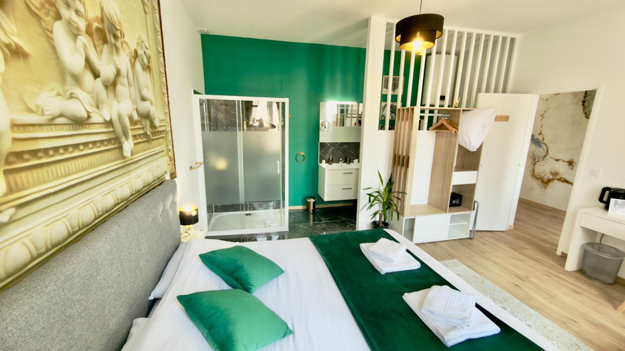 Bedroom 3, Les Anges de Sigean, Chambres d'hotes de Luxe,Rooftop Panoramique avec Jacuzzi, Aude