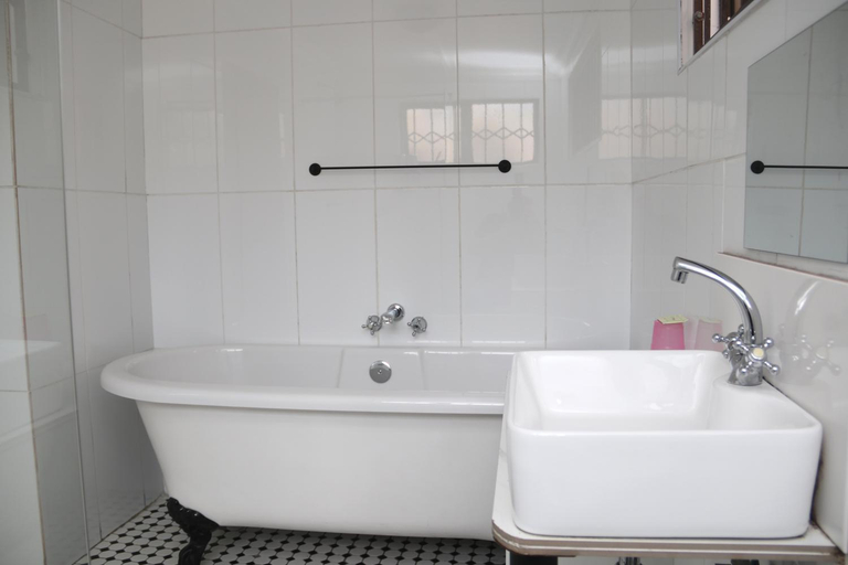 Bathroom 2, Oria Lodge, City of Cape Town