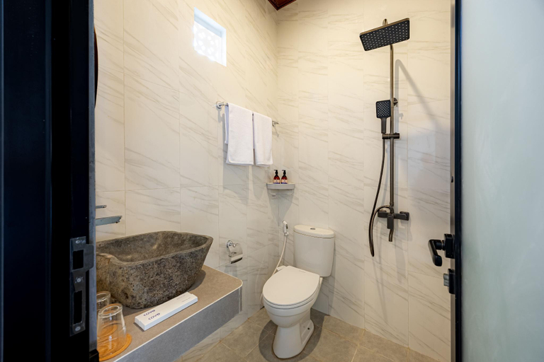 Bathroom 5, Cove Kubu Indah Pandawa, Badung