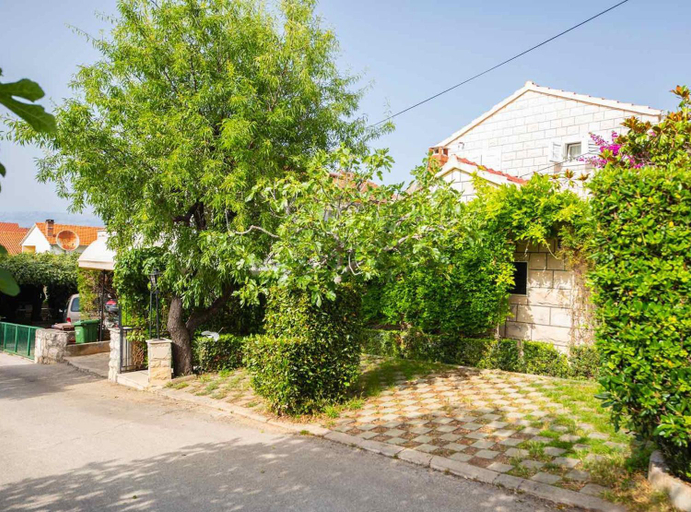 Exterior view 4, Apartments Roda, Supetar
