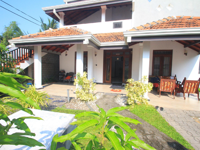 Others 5, Blue Chill, Negombo
